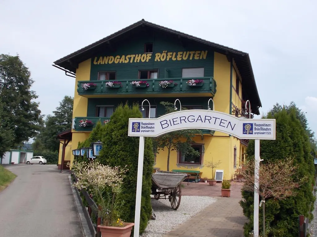 פפרונטן Landhotel Roefleuten מלון