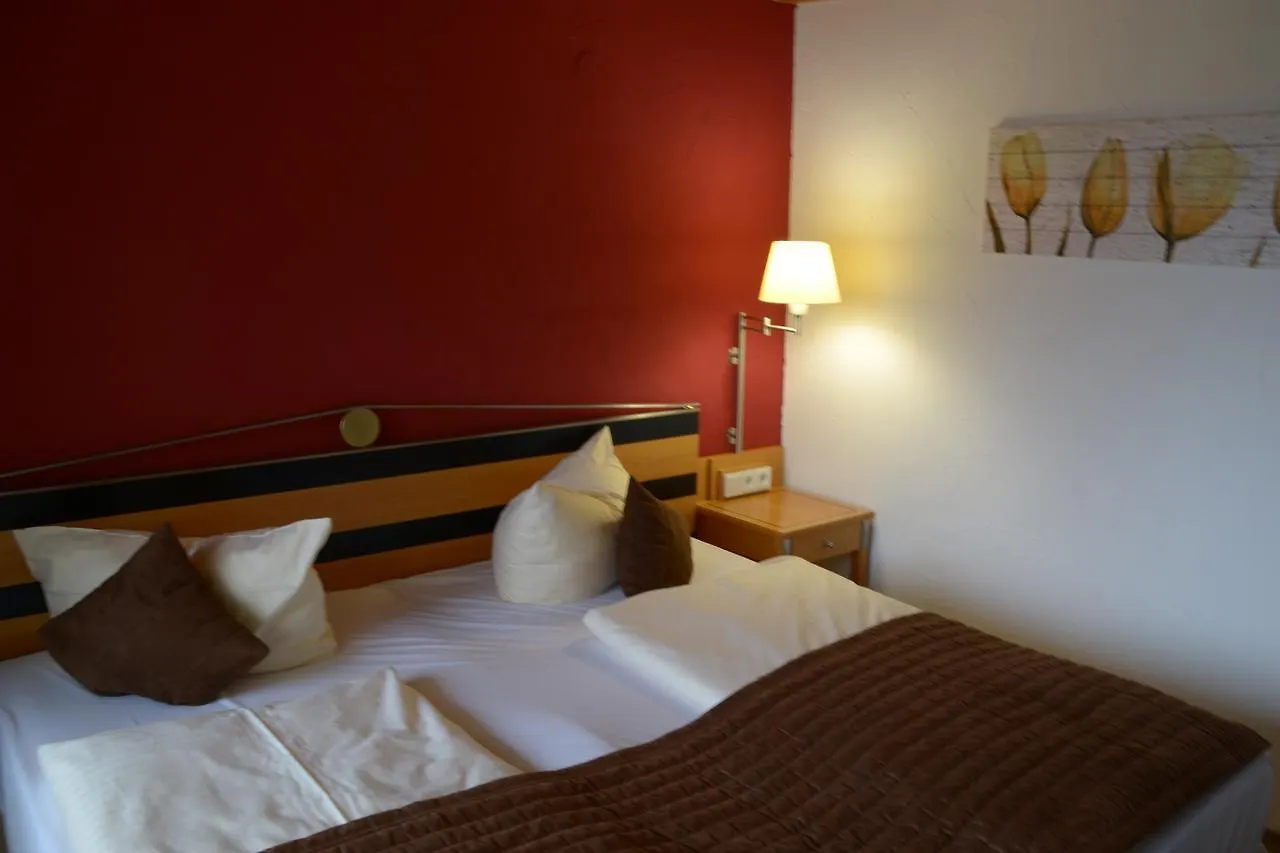 פפרונטן Landhotel Roefleuten מלון