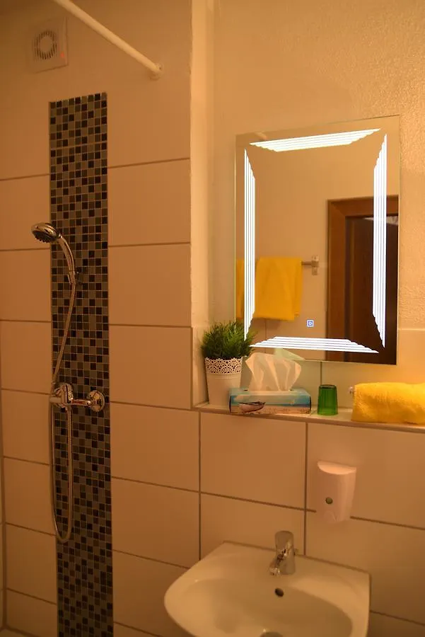 פפרונטן Landhotel Roefleuten 3*,
